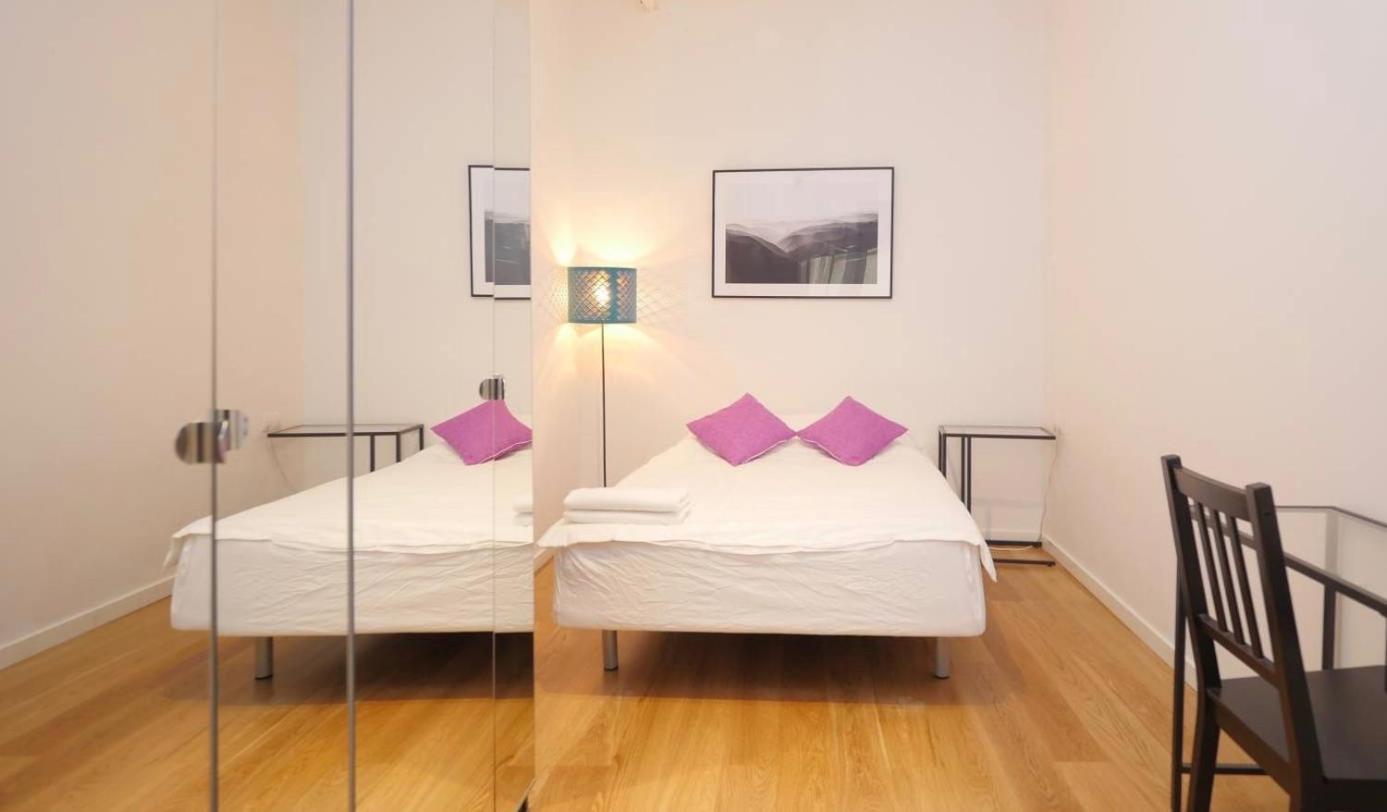 ברצלונה Oasis Apartments & Studios Old Town Center מראה חיצוני תמונה