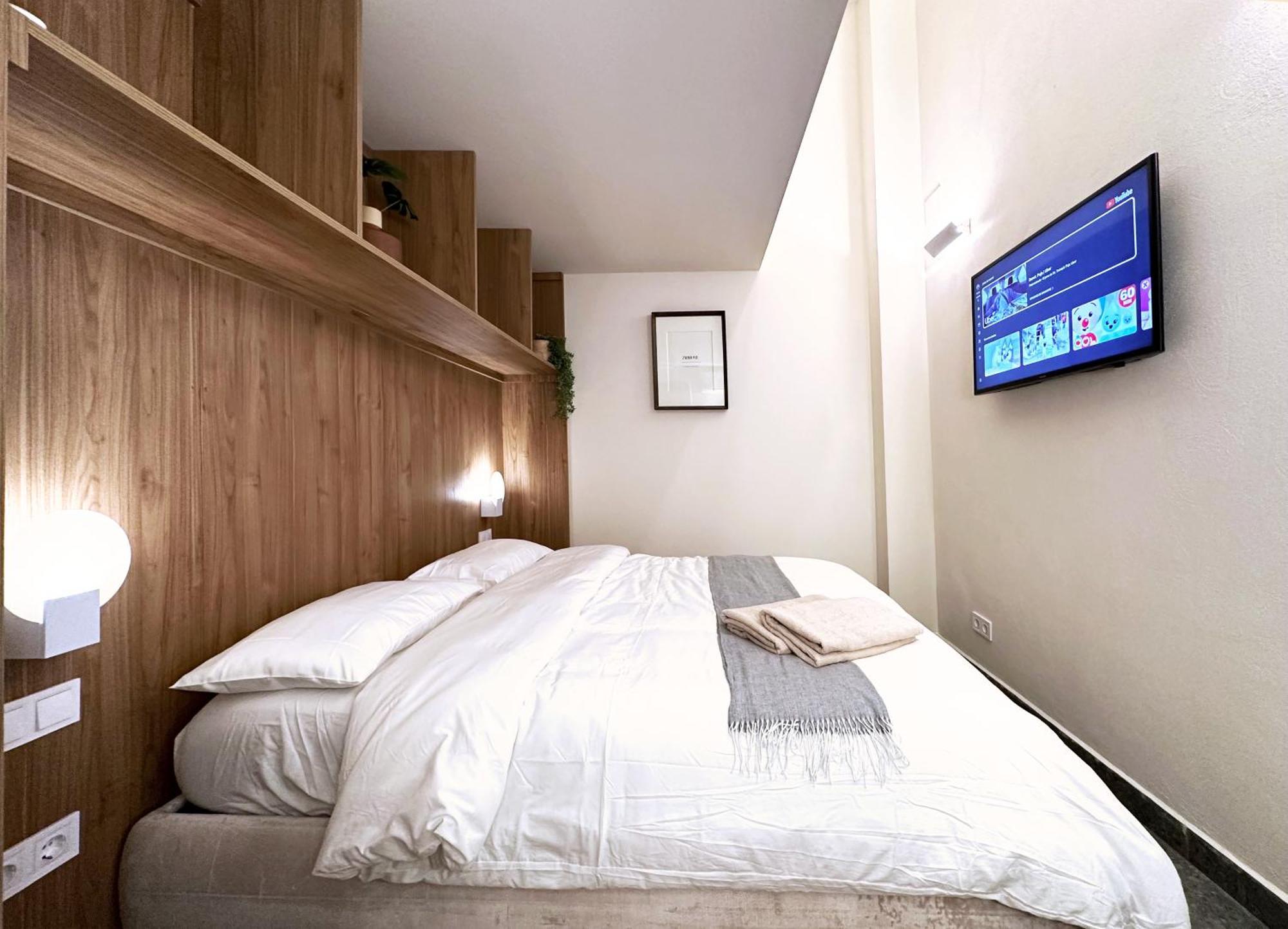 ברצלונה Oasis Apartments & Studios Old Town Center מראה חיצוני תמונה