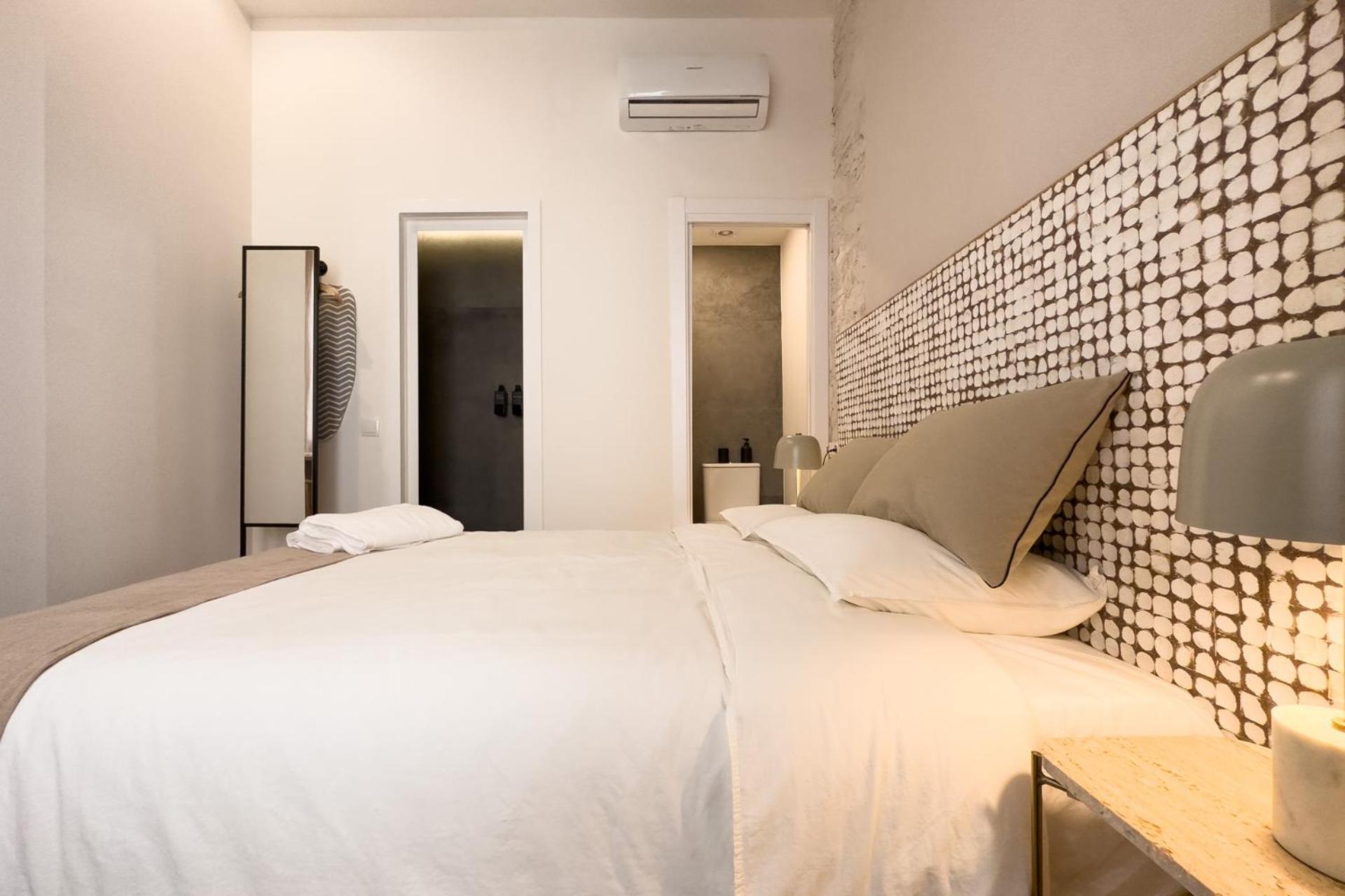 ברצלונה Oasis Apartments & Studios Old Town Center מראה חיצוני תמונה